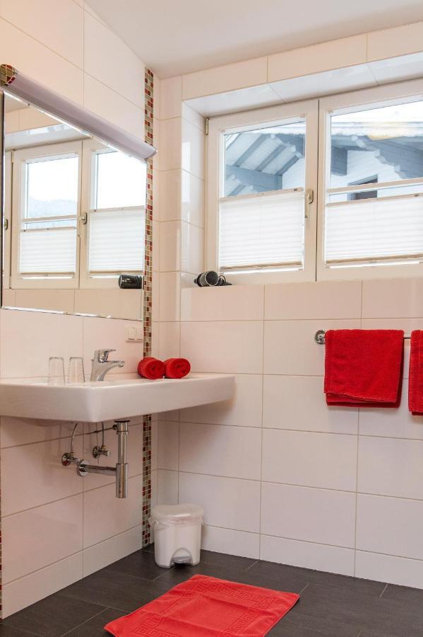 Ferienhaus Elisabeth Russbach am Pass Gschütt Kültér fotó